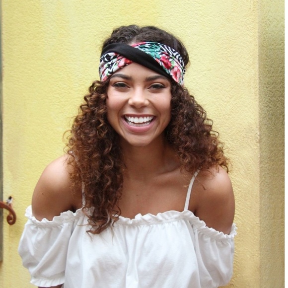 3/$25 Tropical Twist Headwrap - Picture 1 of 2